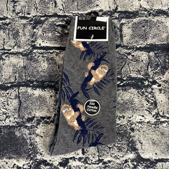 Fun Circle Men's Gray Sloth Sox size 10-13 Crew Socks 2 Pair Shoe sz 6-12 - Picture 2 of 9